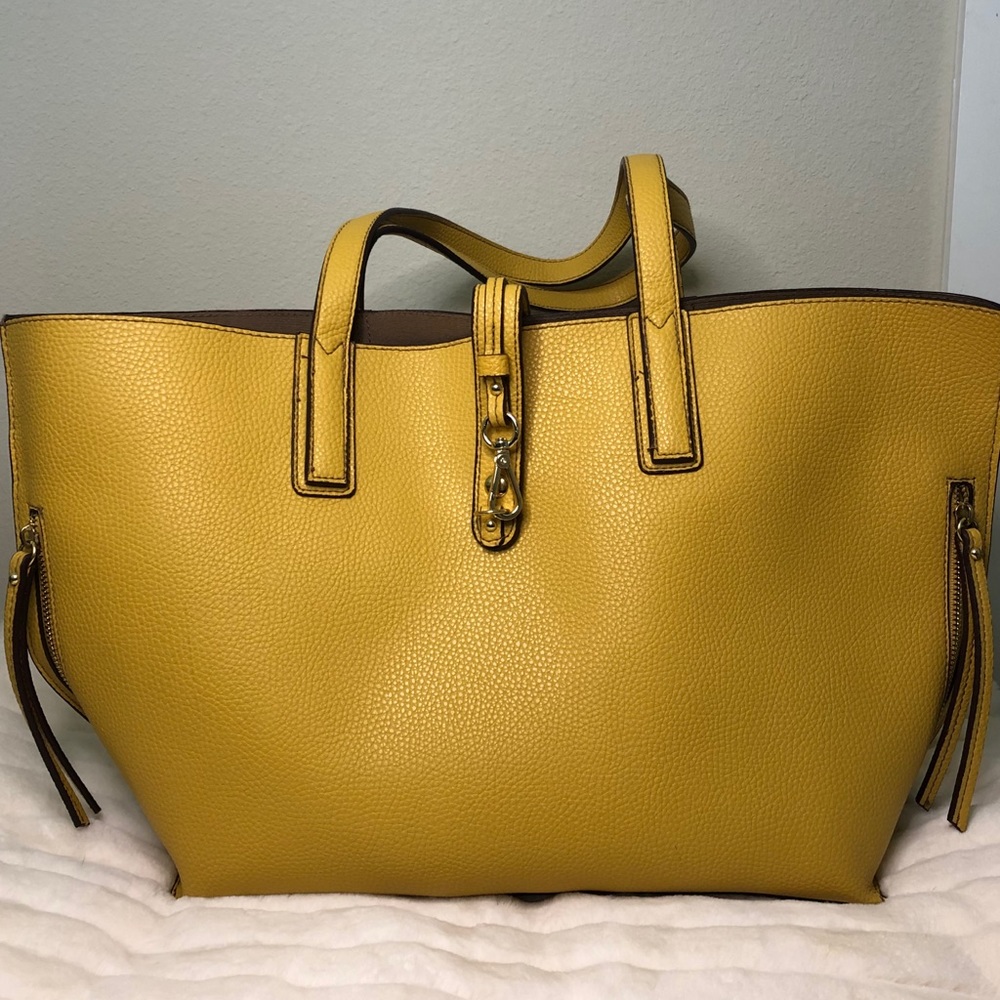 Travanti LIKE NEW Large Tote Laptop Bag Yellow